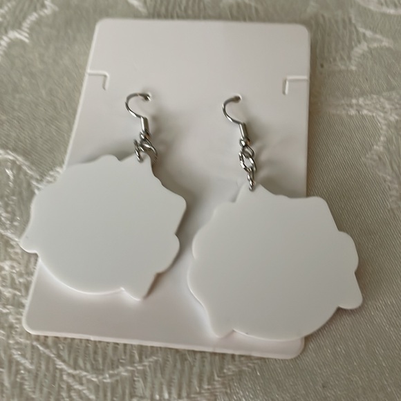 New On Card Small World Pierced Earrings - Picture 3 of 3